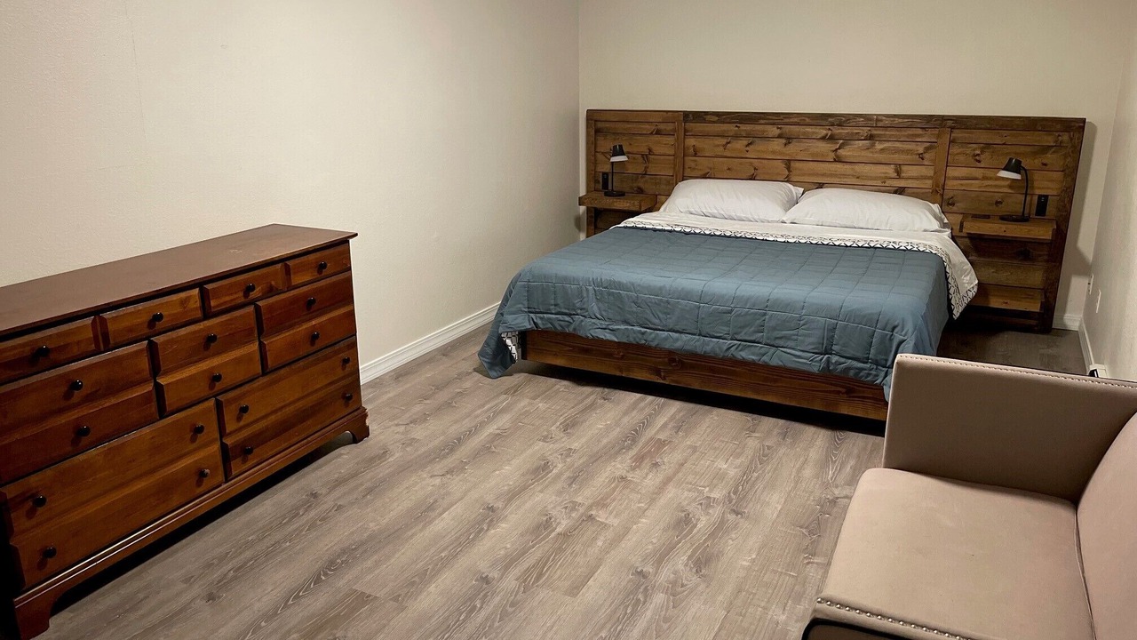 Photo of Bedroom in Abbott Loop