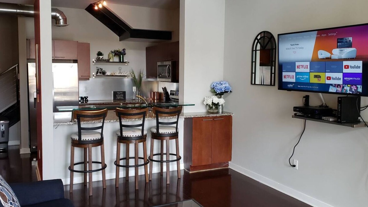 Photo of Livingroom in Loring Heights
