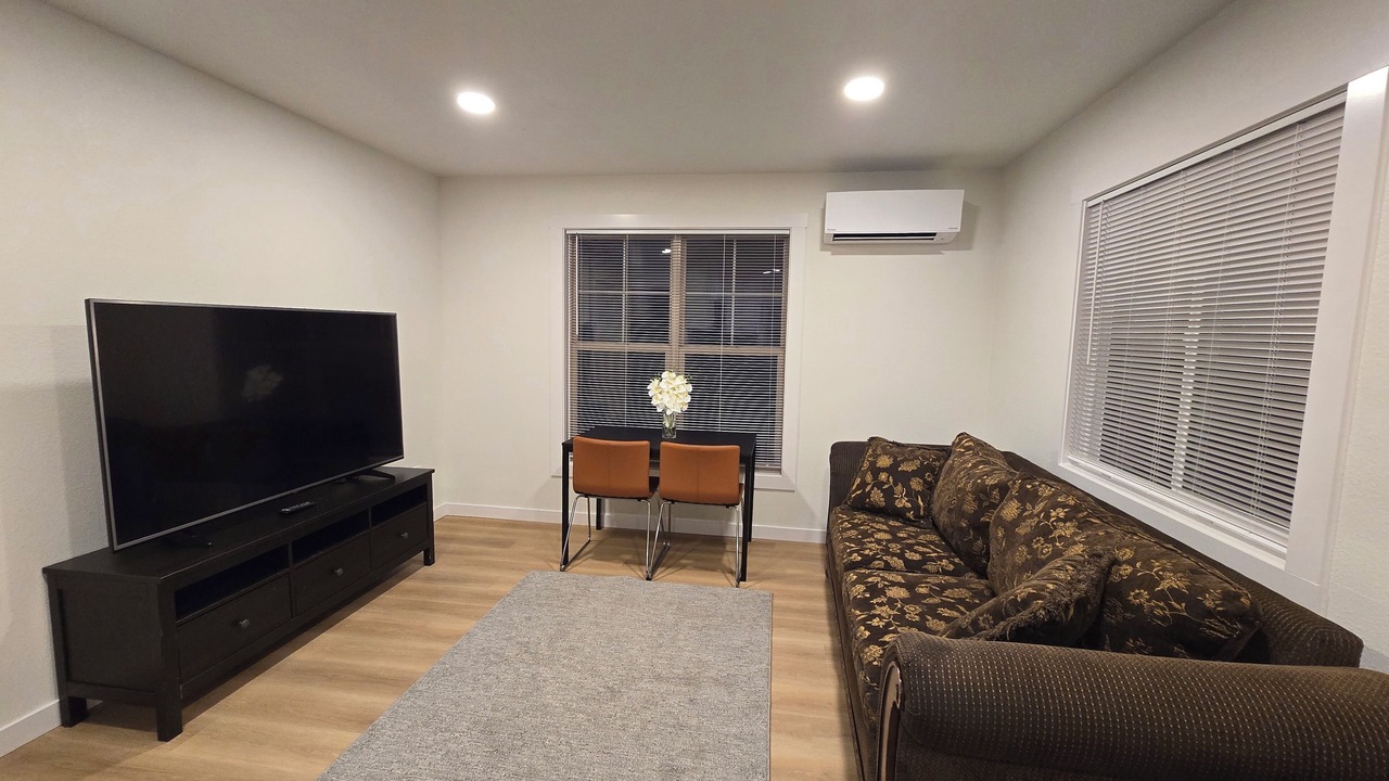 Photo of Livingroom in Carver