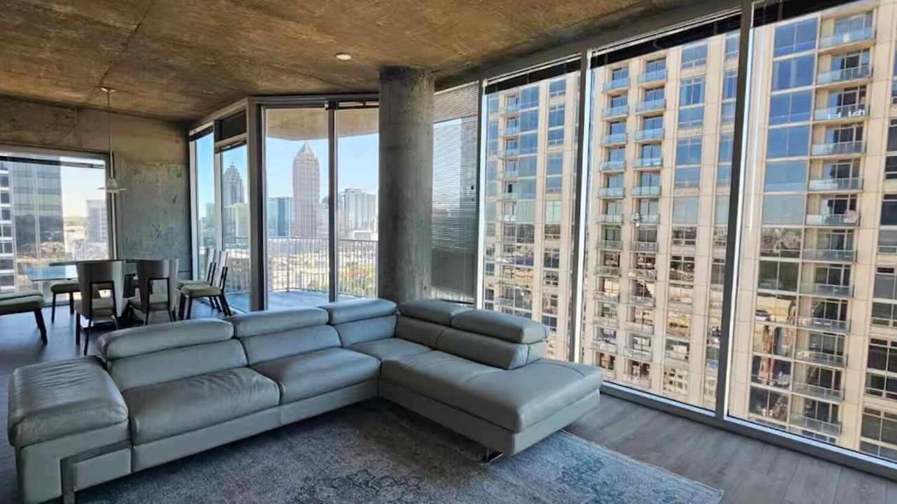 Photo of Livingroom in Loring Heights