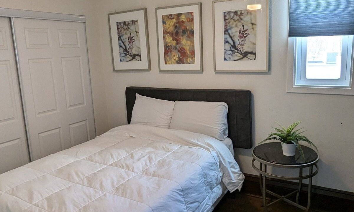 Photo of Bedroom in Decorah