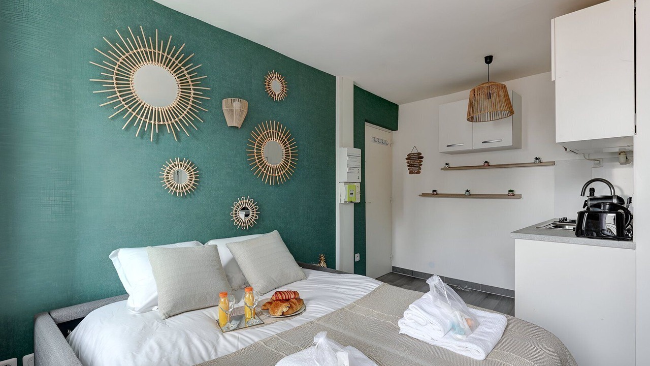 Photo of Bedroom in Python Duvernois