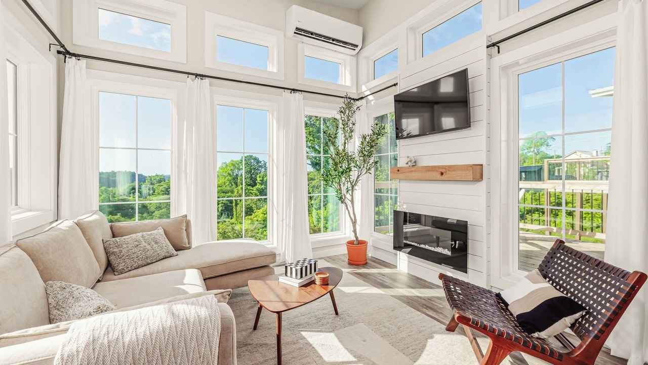 Photo of Livingroom in Daniels Hill
