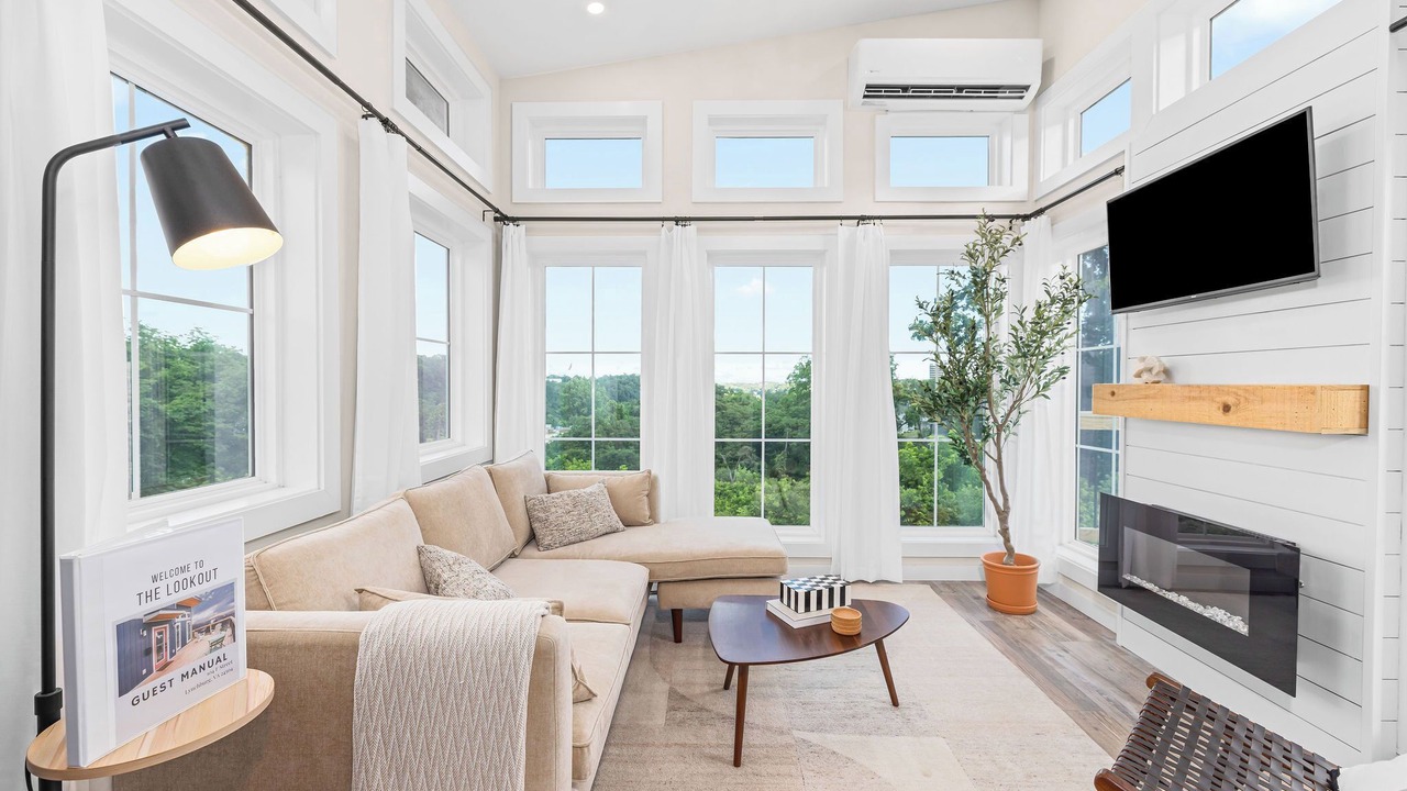 Photo of Livingroom in Daniels Hill