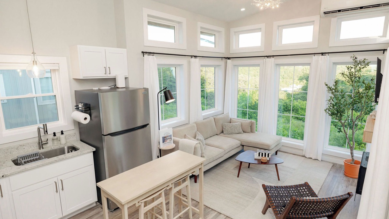 Photo of Livingroom in Daniels Hill