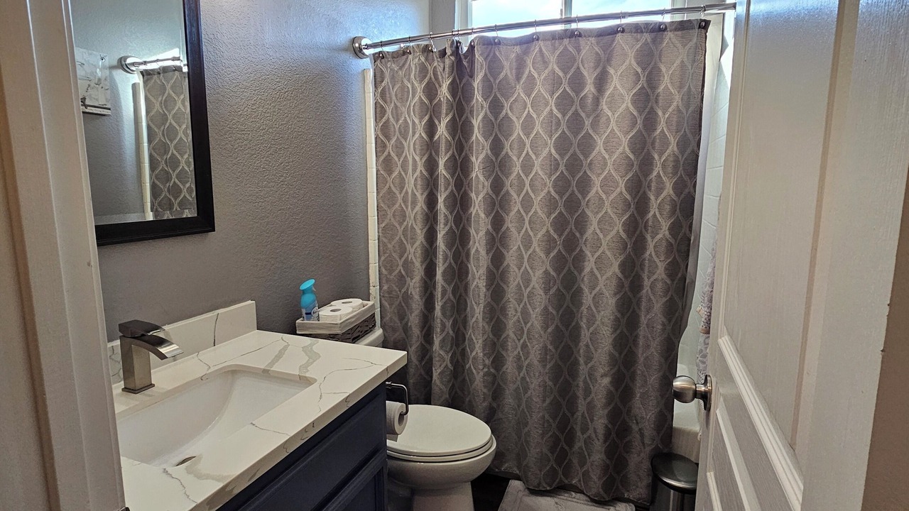 Photo of Bathroom in North Natomas