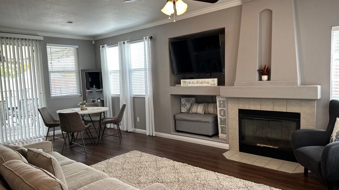 Photo of Livingroom in North Natomas