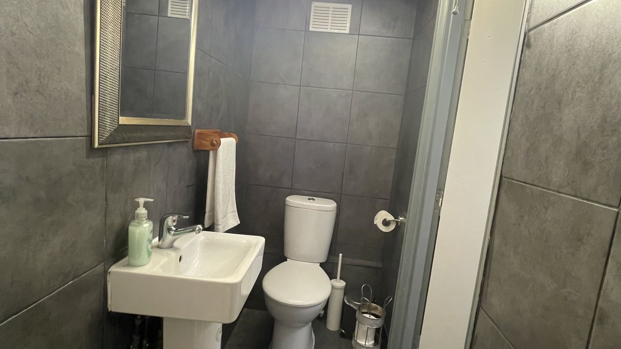 Photo of Bathroom in Somers Town