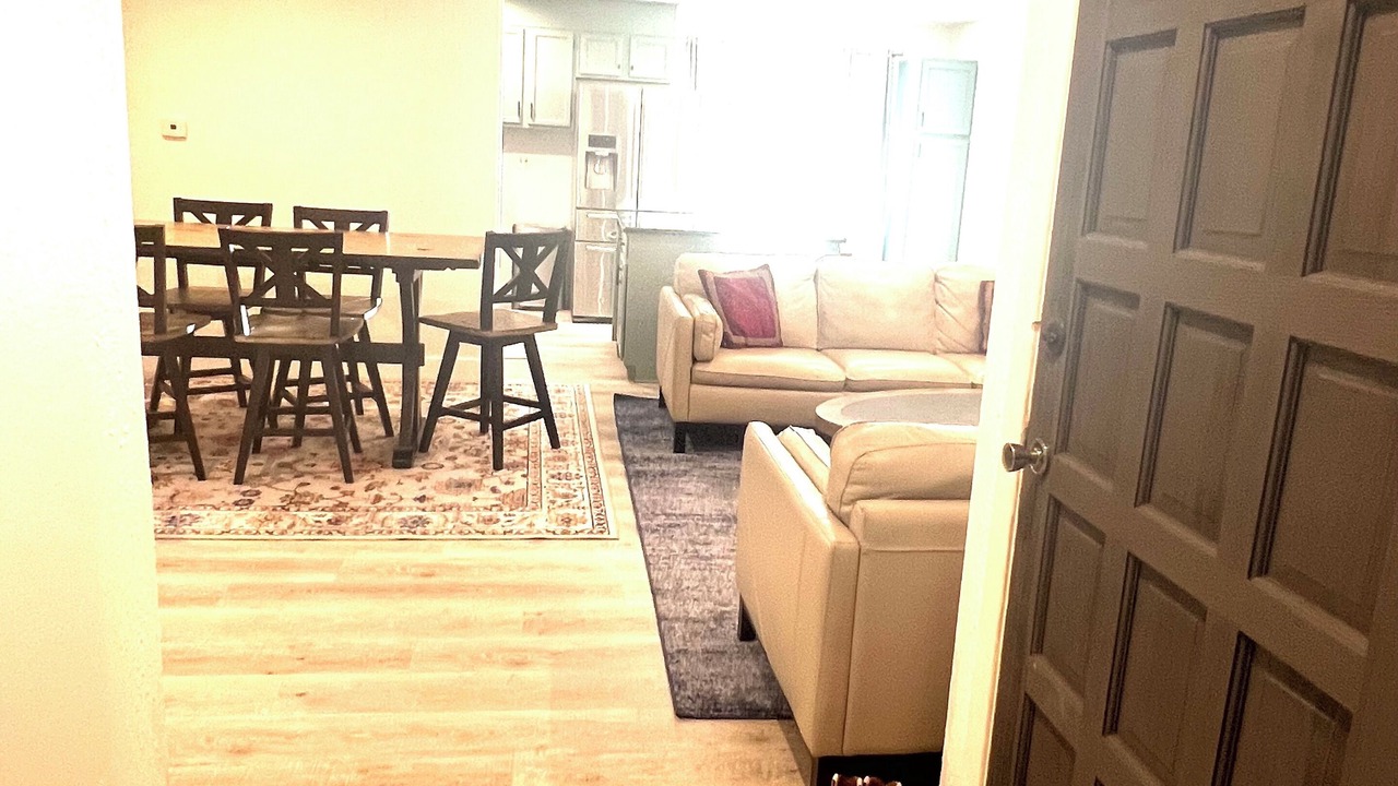 Photo of Livingroom in Aurora