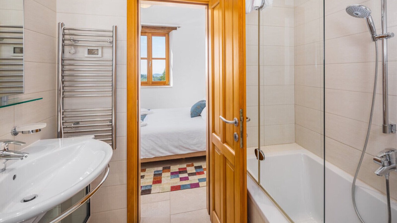 Photo of Bathroom in Baredine