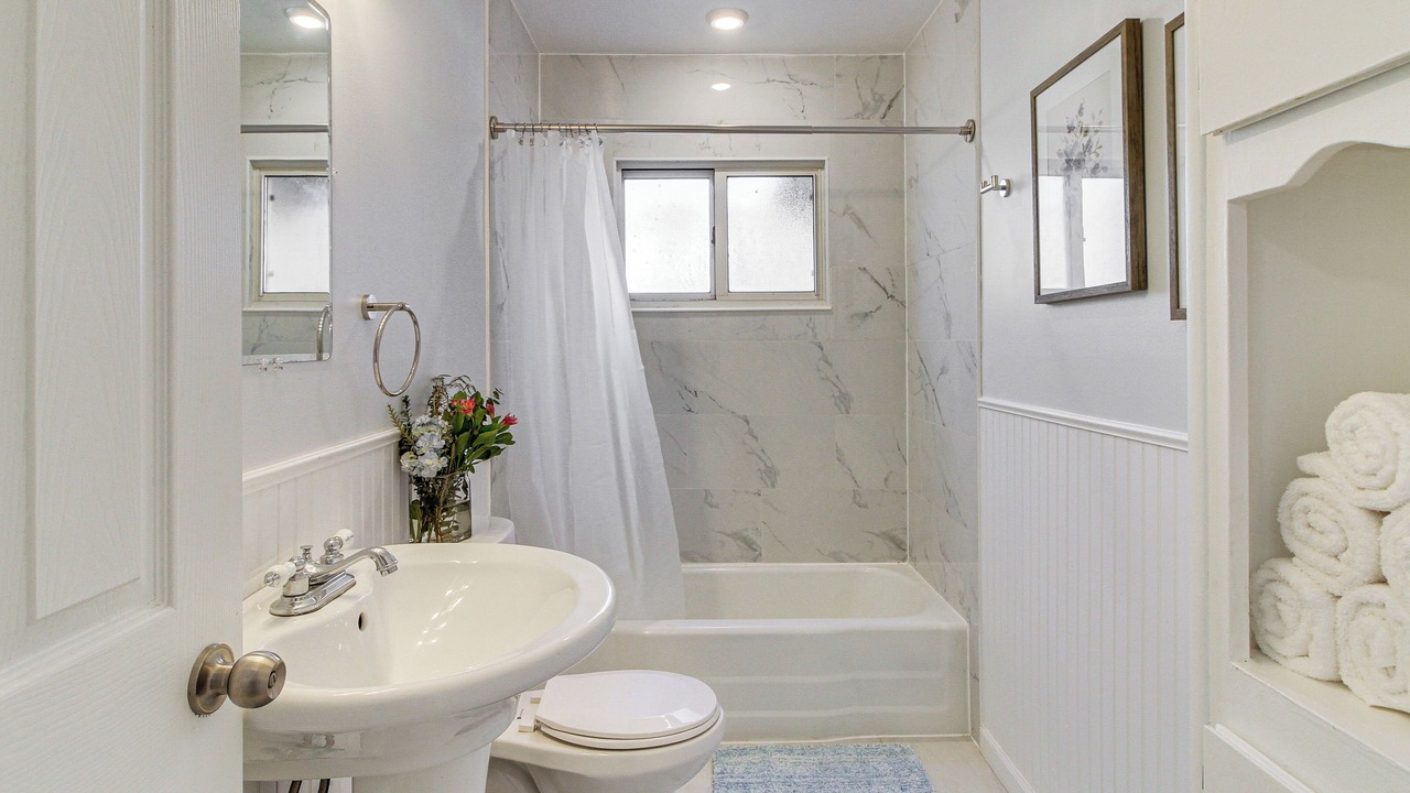 Photo of Bathroom in Northeast Heights