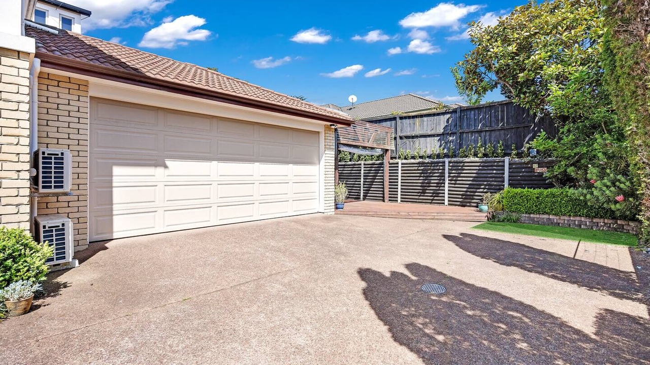 Photo of Outdoor in Flat Bush