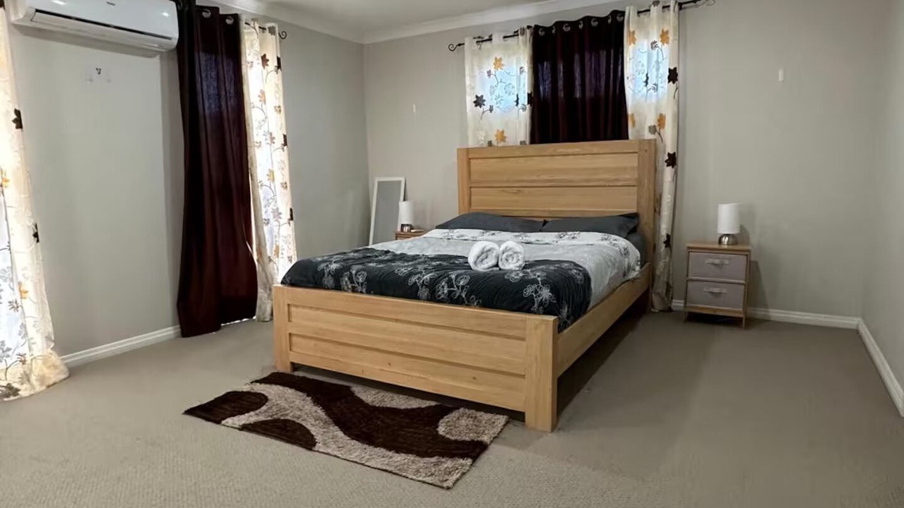 Photo of Bedroom in Flat Bush