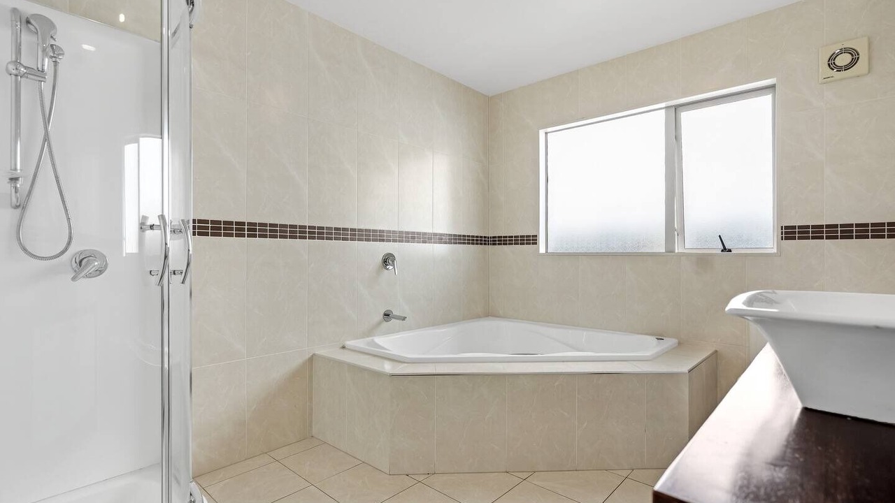 Photo of Bathroom in Flat Bush