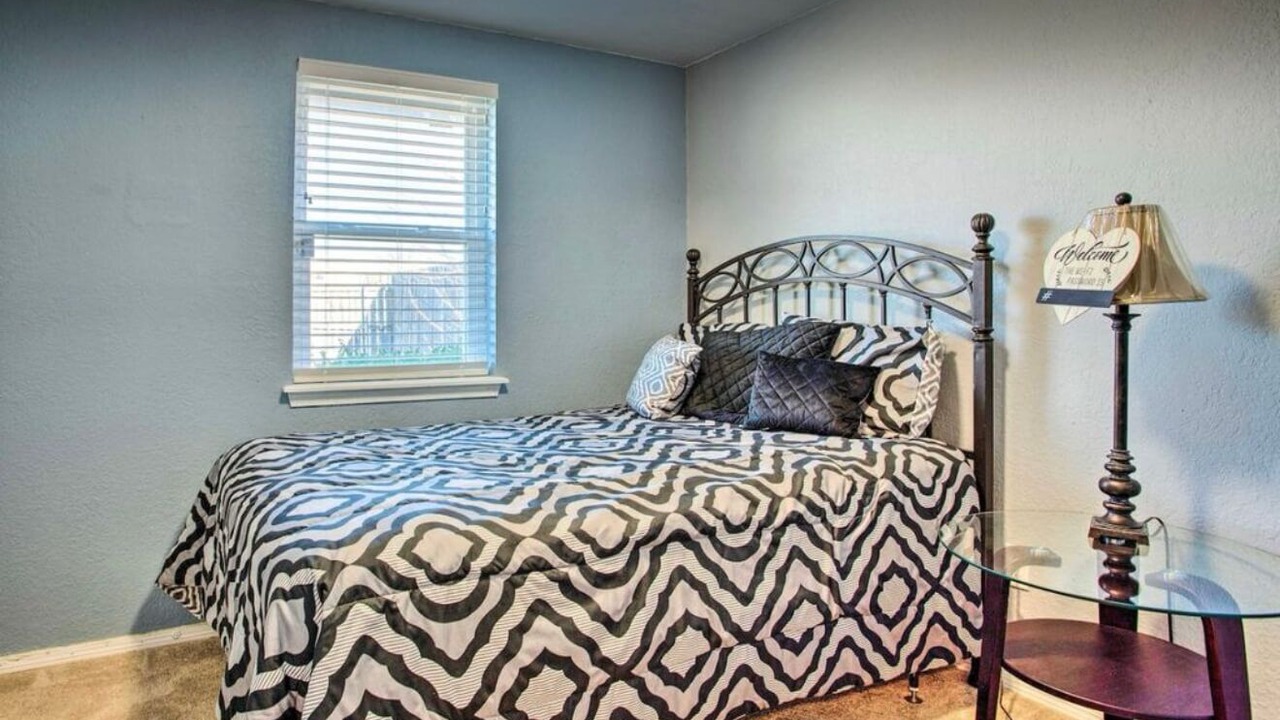 Photo of Bedroom in South Oklahoma City