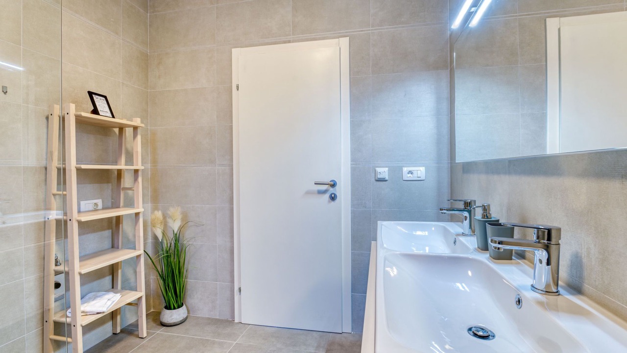 Photo of Bathroom in Opric