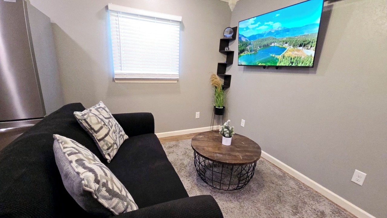 Photo of Livingroom in Edgebrook