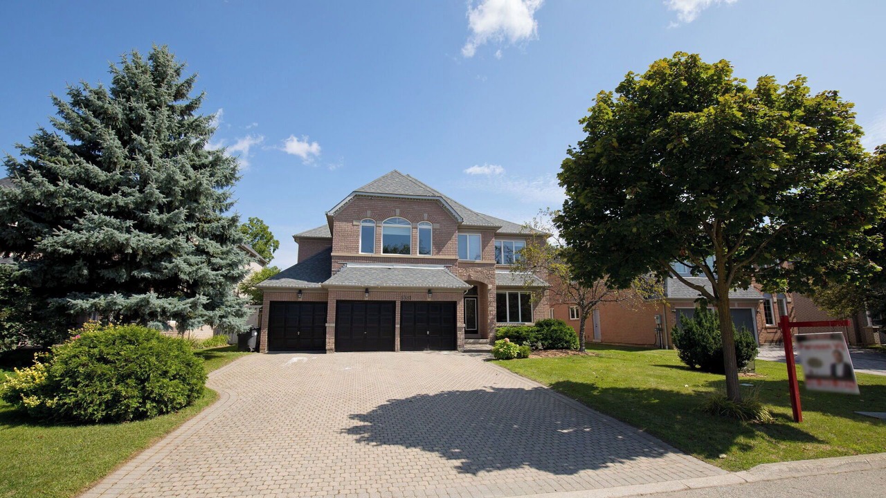 Photo of Outdoor in Streetsville