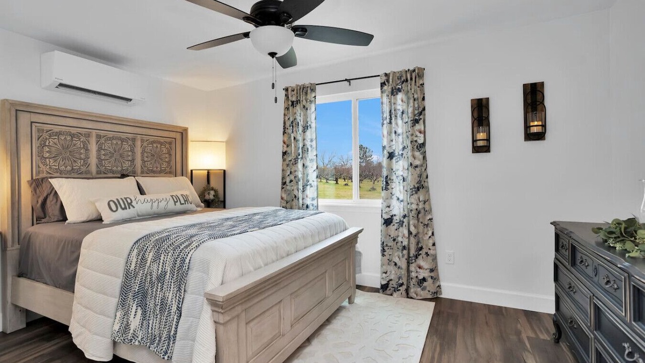 Photo of Bedroom in Montgomery