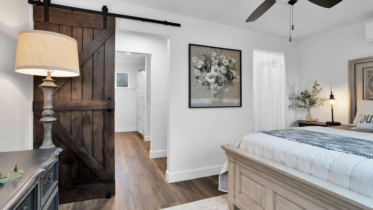 Photo of Bedroom in Montgomery