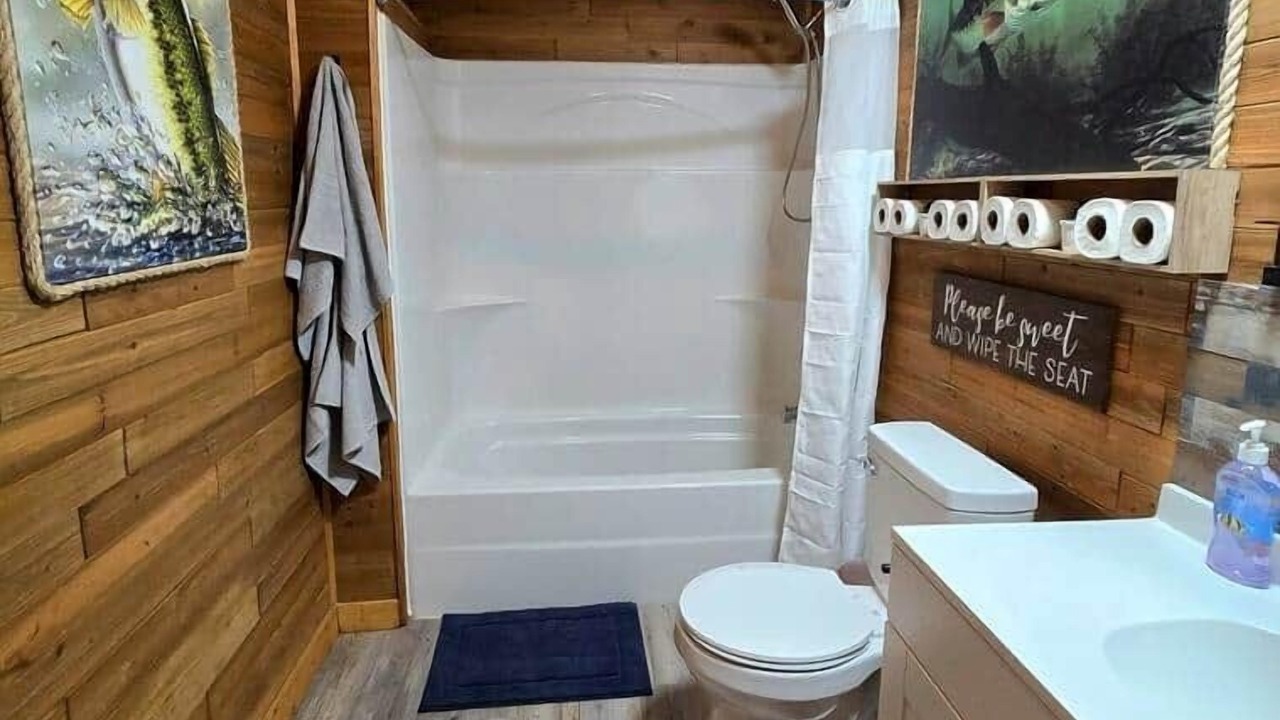 Photo of Bathroom in Quitman