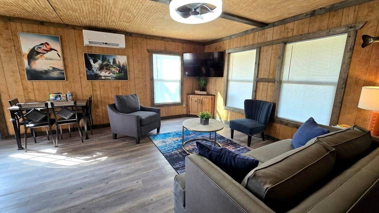 Photo of Livingroom in Quitman