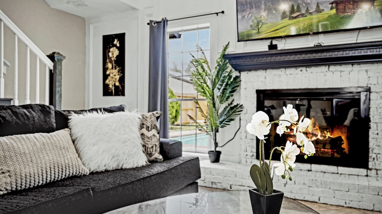 Photo of Livingroom in Pearland