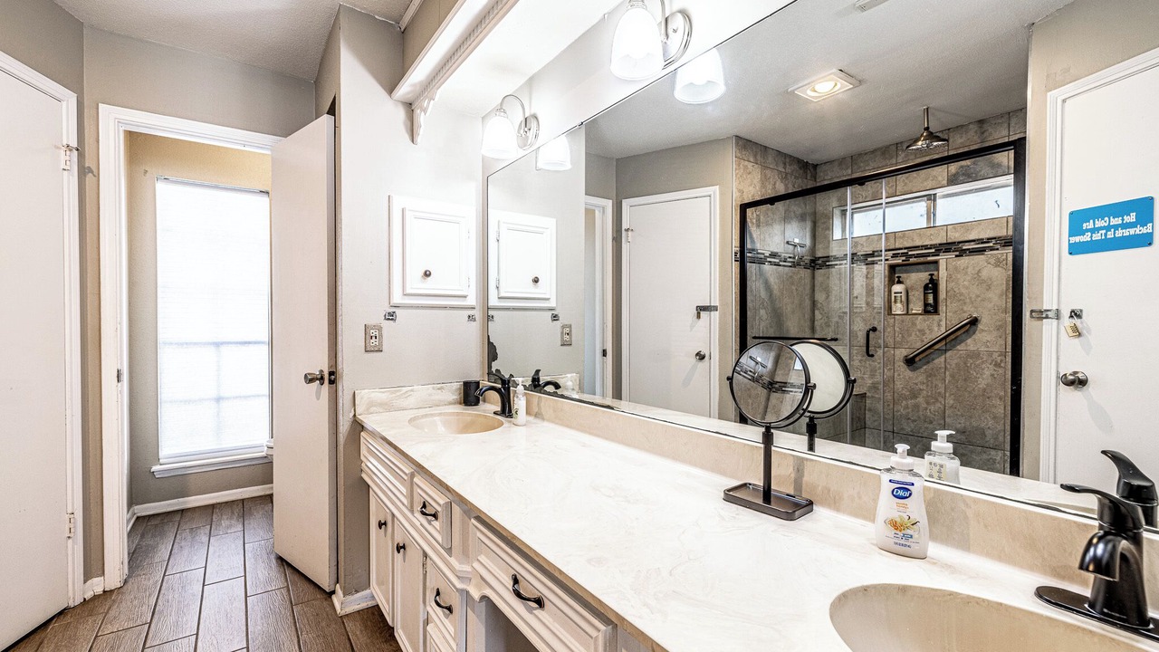 Photo of Bathroom in Pearland
