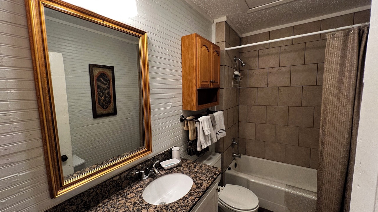 Photo of Bathroom in Natchez