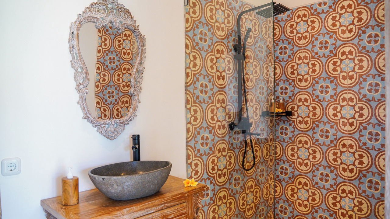Photo of Bathroom in Sunset Road