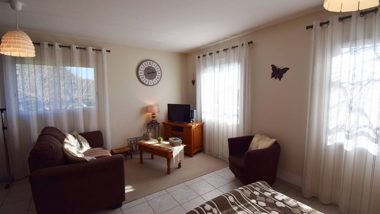 Photo of Livingroom in Colayrac-Saint-Cirq