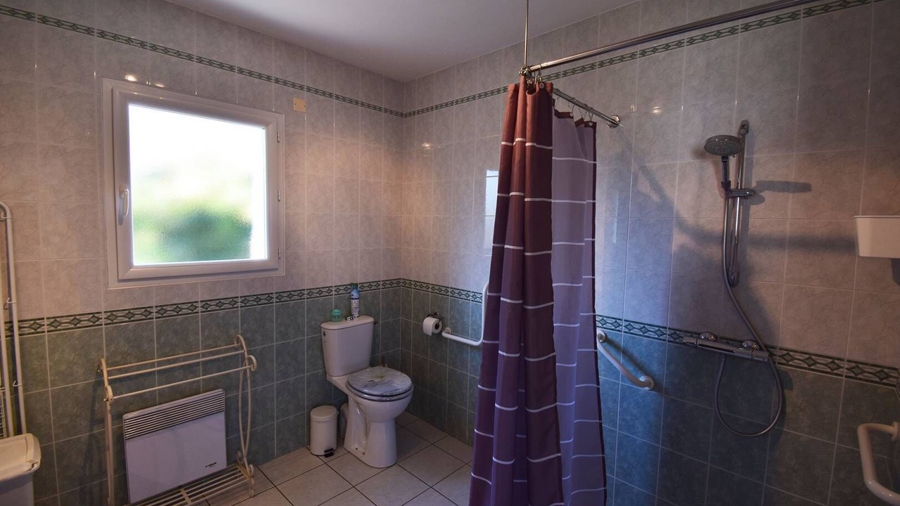 Photo of Bathroom in Colayrac-Saint-Cirq