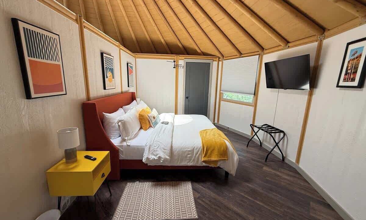 Photo of Bedroom in Canyon Lake