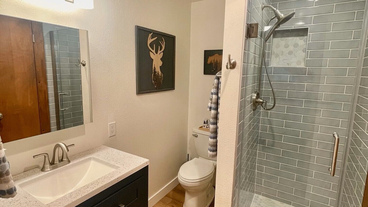 Photo of Bathroom in Cedar Glen