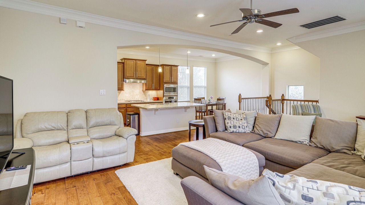 Photo of Livingroom in George Bush Park/Eldridge