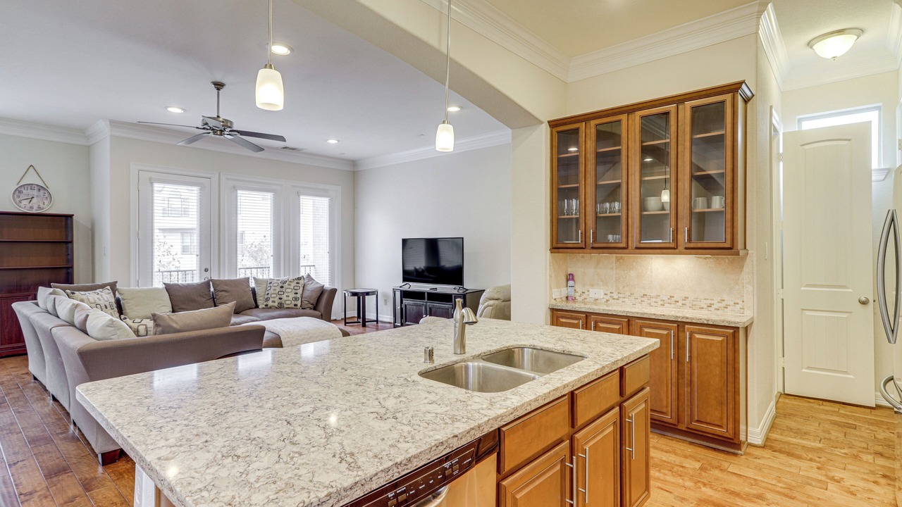 Photo of Livingroom in George Bush Park/Eldridge