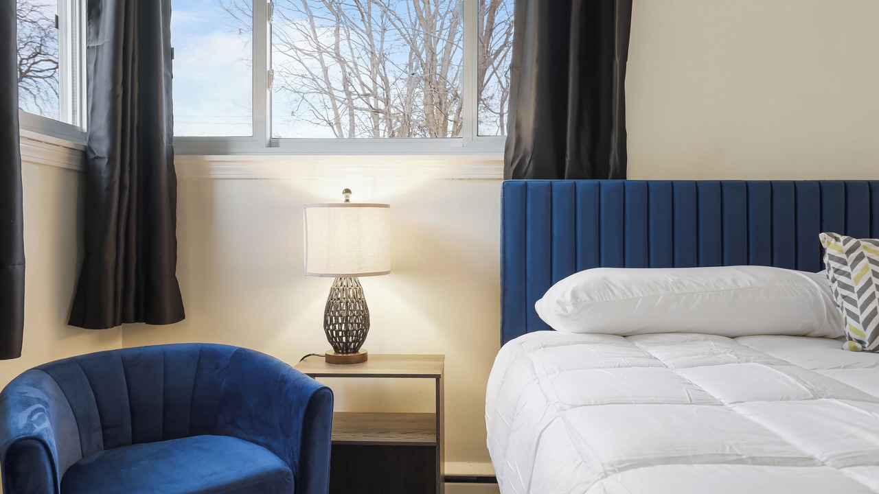 Photo of Bedroom in Des Plaines