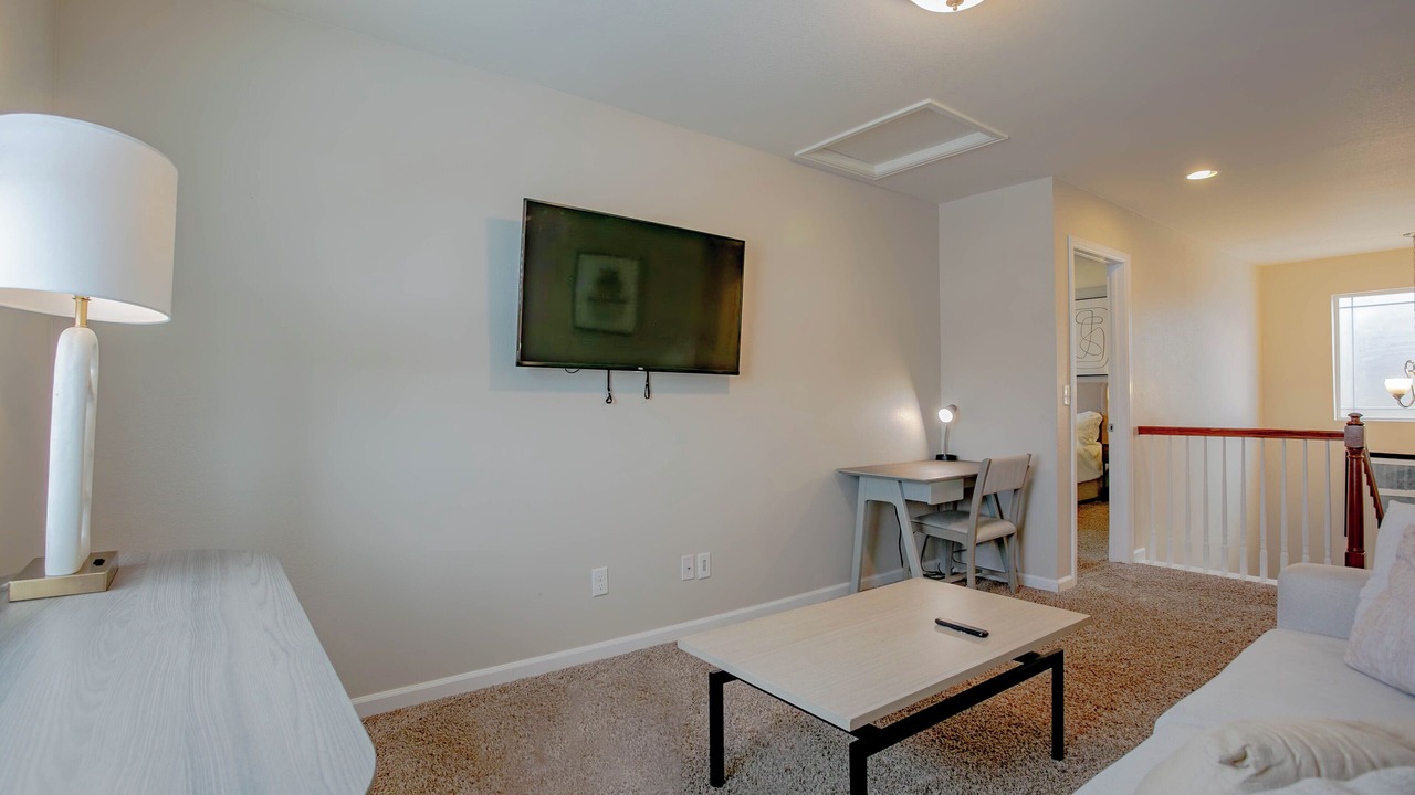Photo of Livingroom in Aurora