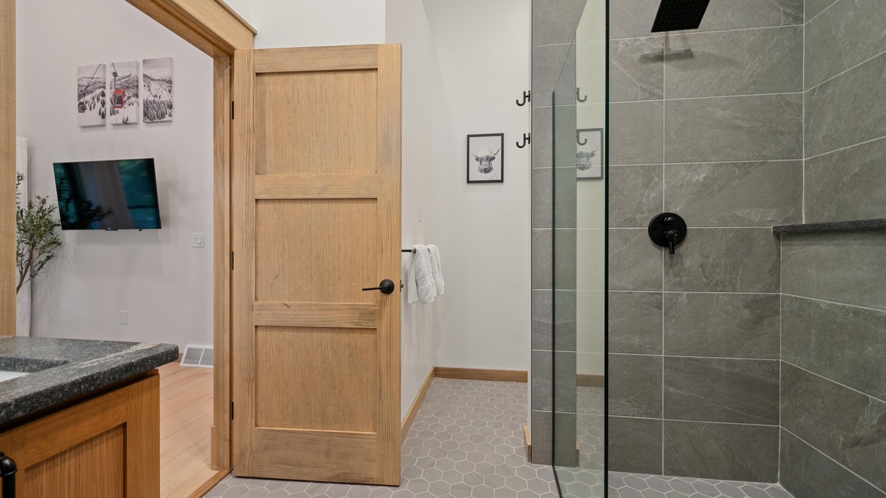 Photo of Bathroom in Boonville