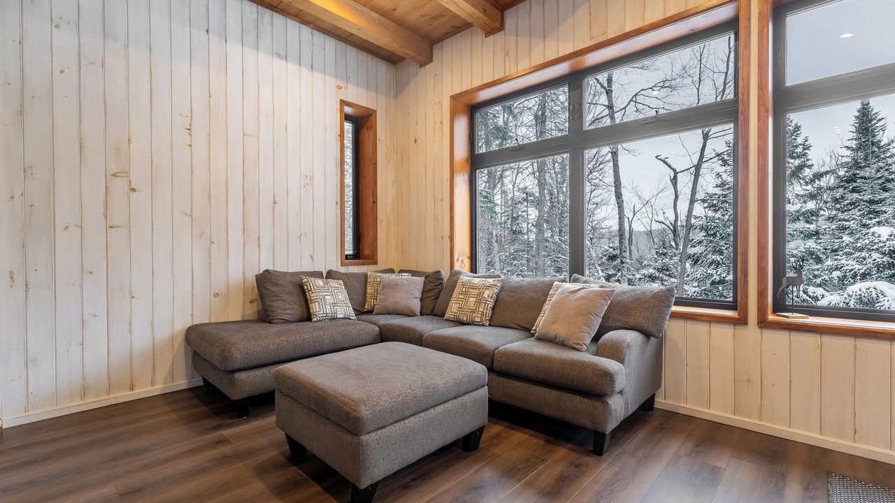 Photo of Livingroom in Ste-Lucie-des-Laurentides