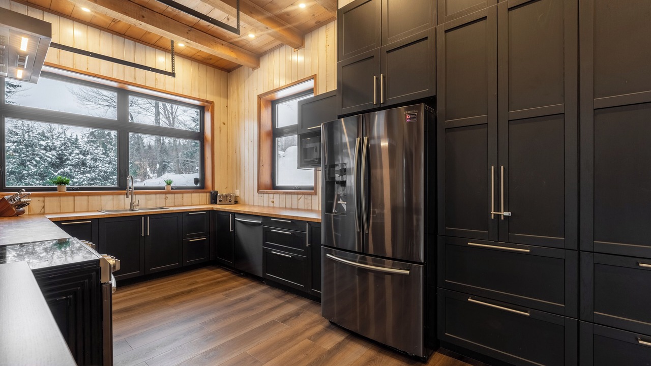 Photo of Kitchen in Ste-Lucie-des-Laurentides
