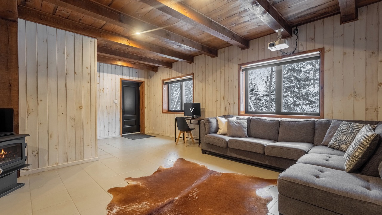 Photo of Livingroom in Ste-Lucie-des-Laurentides