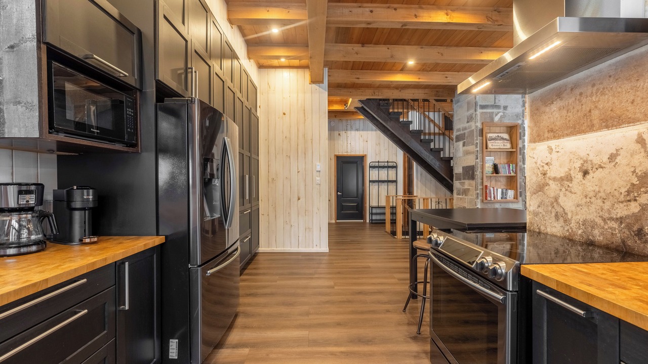 Photo of Kitchen in Ste-Lucie-des-Laurentides