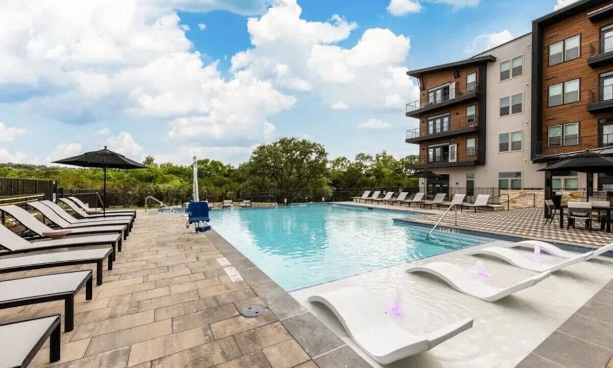 Photo of Outdoor in West Oak Hill