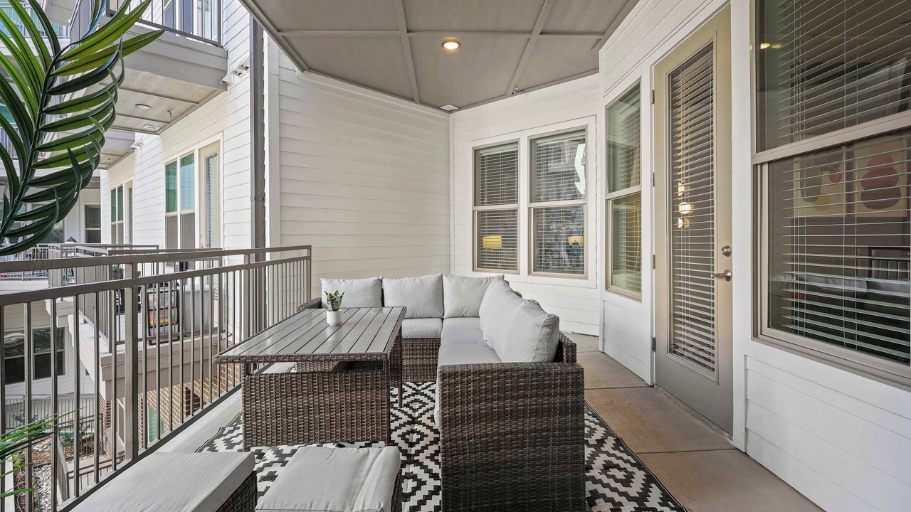 Photo of Patio Balcony in Far North Dallas
