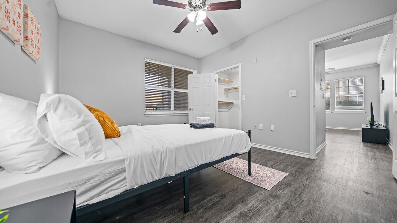 Photo of Bedroom in Fossil Creek