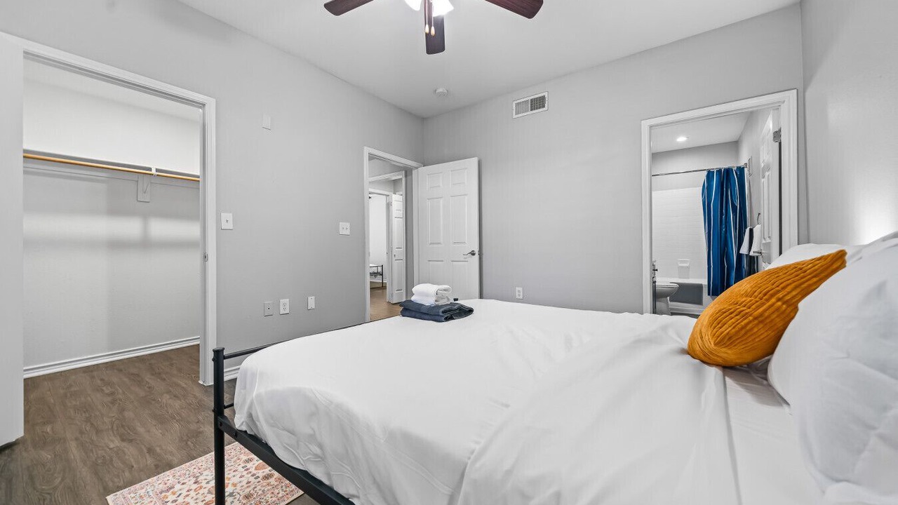 Photo of Bedroom in Fossil Creek
