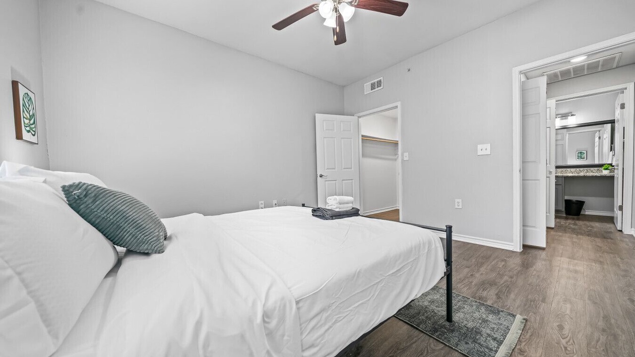 Photo of Bedroom in Fossil Creek