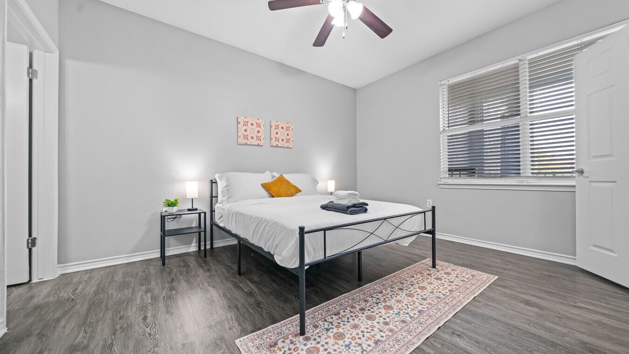 Photo of Bedroom in Fossil Creek
