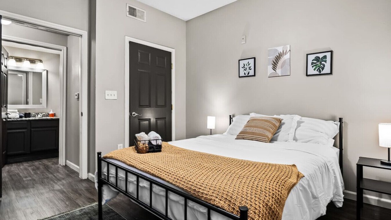 Photo of Bedroom in Fossil Creek